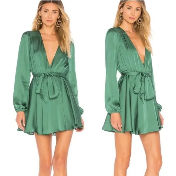 Revolve brand lovers + friends emerald green dress Revolve brand lovers + friends emerald green dress